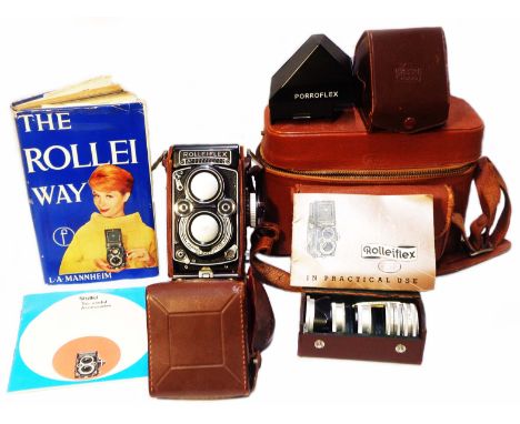 A vintage Franke &amp; Heidecke Rolleiflex camera in original leather case with Carl Zeiss lens in original leather case - so