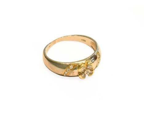 An 18 carat gold diamond ring, finger size NGross weight 3.7 grams.