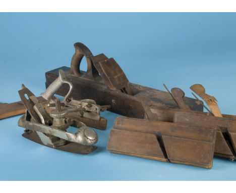 Tools, a selection of Wood working planes inc, Stanley Victor No20, Record 044 Rebate plane, spoke shave, smooting and wooden