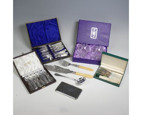 A set of six George VI silver Butter Knives, by&nbsp;Allens, hallmarked Sheffield, 1949, with mother of pearl handles, 14cm l