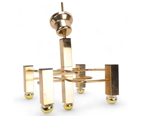 Attributed GAETANO SCIOLARI for Boulanger, a brass 5 light modernist chandelier, circa 1960s, width 32cm, height 73cmGood vin