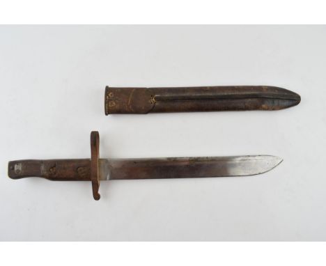 Ross Rifle Co. Quebec 1907 original pattern bayonet. Version with scarce unmodified end. With original scabbard. Length 40cm.