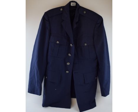 Vintage military USAF man's tropical coat. shade 1549, class 2. size 40L  In good vintage condition.