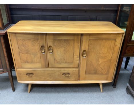 A Vintage Ercol No.366 Elm Sideboard, 114 x 48 x 82cm.