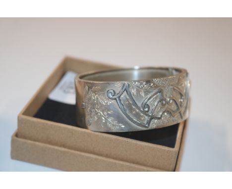 An 1882 Constantine & Floyd aesthetic movement solid Sterling silver bangle 