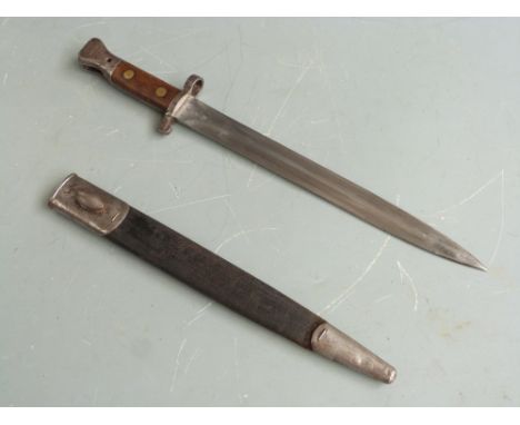 British 1888 pattern Mk 2 bayonet with oil hole in pommel, clear stamps to ricasso, 30cm blade&nbsp;and leather scabbard