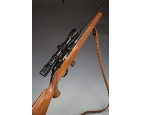 Weatherby&nbsp;Beretta Mark XXII .22LR semi-automatic rifle with chequered semi-pistol grip and forend, raised cheek piece, b