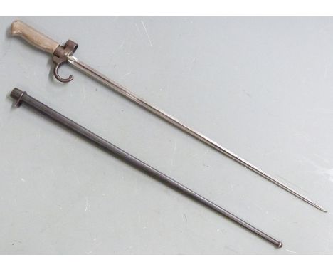 French Lebel 1886 pattern bayonet, stamped 3640 to downswept quillon and round button catch, with 52cm cruciform blade and st