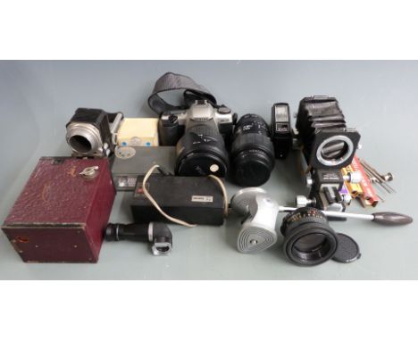 Pentax MZ-30 SLR camera with 28-300mm 1:3.5-6.3 and 70-300 1:4-5.6 Sigma zoom lenses, together with vintage camera equipment 