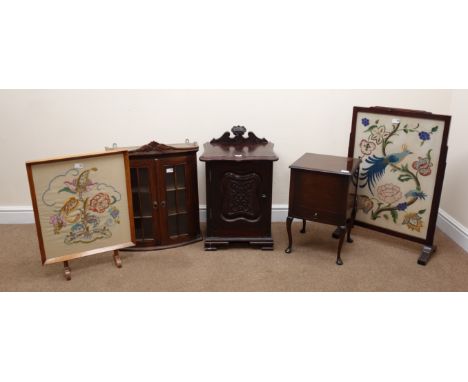 Late Victorian bedside cabinet, raised shaped back, serpentine moulded front, single door, bracket supports (W46cm, H69cm, D3