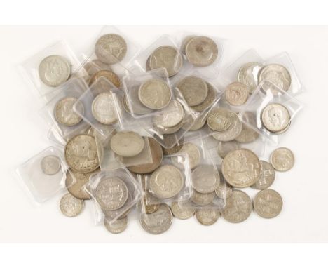 GREAT BRITAIN, MIXED COINS. Crowns, 1935 (4), and a collection of other George V pre-1947 silver denominations, including Hal