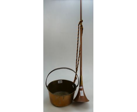 Brass jam kettle and copper bugle with a pair of chandeliers and matching wall sconce (5) 