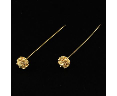 With a Zeeland button for decoration from the North Beveland costume length 66 mm.