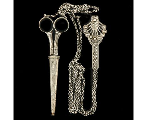 with silver sheath on a jasseron chain with apron hook year letter 1839 total length 72 cm.