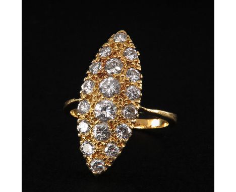 Set with 18 brilliant cut diamonds largest diameter 2.8 mm length 23 mm ring size 16
