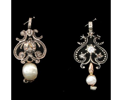 Silver with gold set with rose and brilliant cut diamonds and pearl from the regional costume of Schouwen-Duiveland length 39