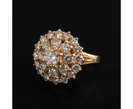Set with 25 brilliant cut diamonds largest diameter 4.5 mm ring size 16