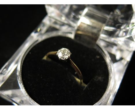 18ct Solitaire Diamond Ring approx 0.50ct weight size R weight 1.8 grams