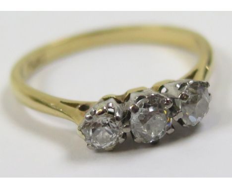 18ct Gold/Plat. 3 stone Diamond Ring approx 0.45ct weight size P weight 2.6 grams