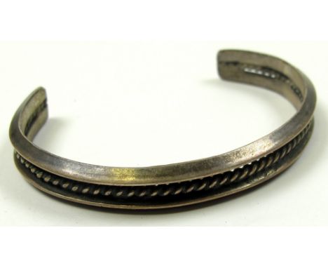 Silver Navajo bangle marked "Miguel", Aleore Miguel ?. Approx 23g