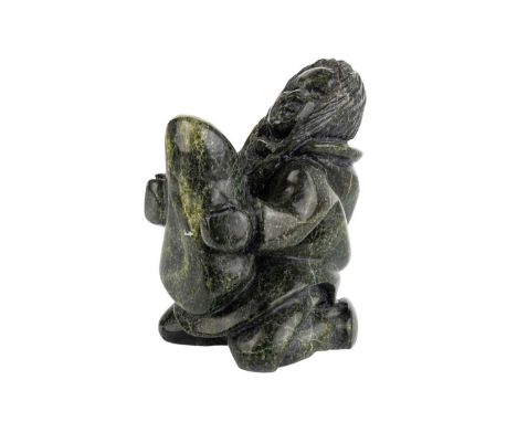CANADIAN INUIT FOLK ART, CARVED HARDSTONE SERPENTINE MOTHER AND CHILD, LIKELY CAPE DORSET  unsigned13cm high 