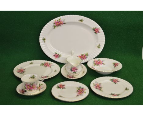 Royal Albert Brierley Rose pattern tea and dinner service to comprise: two meat plate -16.26" and 13.75", six 10.5" plates, s