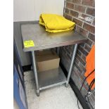24IN X 24IN X 36IN STAINLESS STEEL TABLE