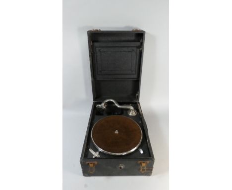 A Vintage Wind up Gramophone, Working Order 