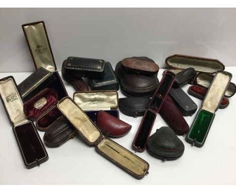 Collection of antique and vintage jewellery boxes various, mostly for dress studs and stick pins (approximately 22)