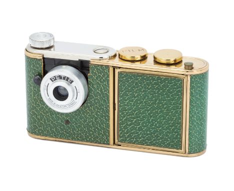 A Kunik Walter Petie Vanity Sub-Miniature Camera,1956, green leather, G-VG, shutter working, lens, VG