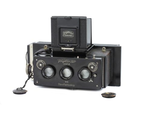 A Voigtlander Stereflektoskop 6x13 Stereo Camera,1925-37, black, with Voigtlander Heliar f/4.5 75mm lenses, serial nos. 37098