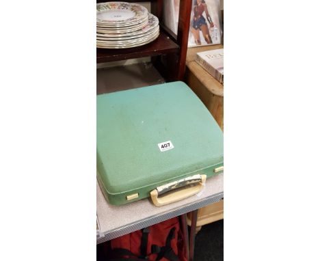 VINTAGE SMITH CORONA TYPEWRITER