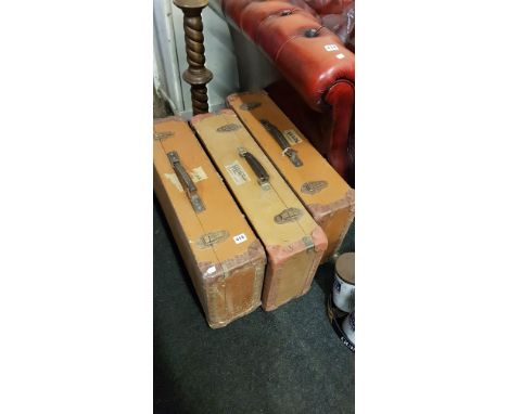 3 VINTAGE SUITCASES