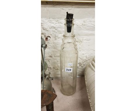 VINTAGE OIL BOTTLE