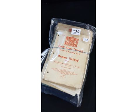 QUANTITY OF ARMY OLD TRAINING BOOKLETS