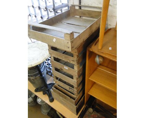 9 Various Vintage fruit trays.