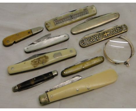 Vintage penknives and fruit knives.