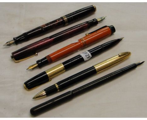 6 Vintage fountain pens.