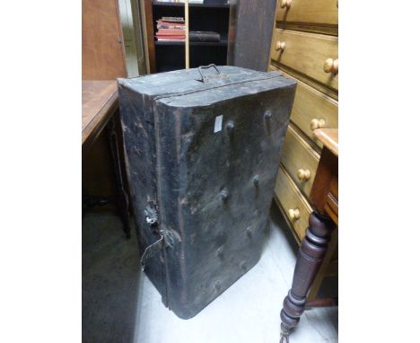 Black Tin Trunk