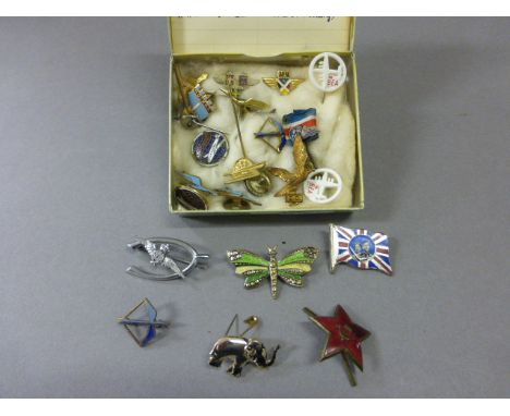 Group of Vintage Enamel Badges and Pin Sticks mainly relating to Air Liners including Swissair, Air Lingus, Russia, T.A.P plu
