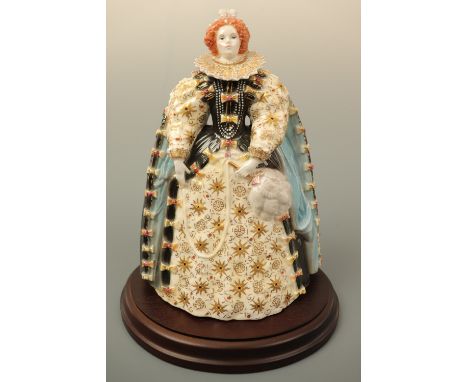 A Royal Worcester figurine "Queen Elizabeth I" CW 311, limited edition number 819/4500 with certificate, 23 cm high, (free of