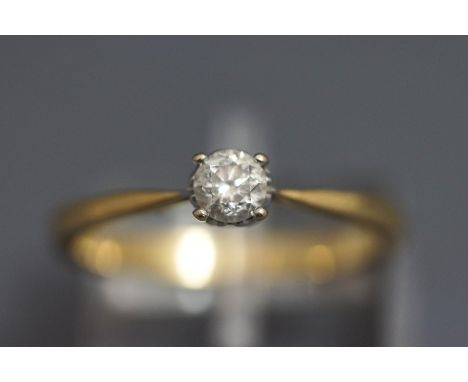 An 18 carat gold single stone diamond ring, the brilliant cut of approximately 0.3 carats, finger size P, 3.1 g gross