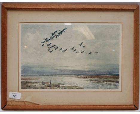 PRINT 'GEESE OVER THE SALTINGS' BEARING SIGNATURE ROLAND GREEN 21 X 33CM.