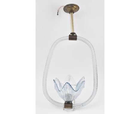 Barovier &amp; Toso, Murano - A mid 20th century Italian design glass pendant ceiling light. The lamp featuring twisted shape