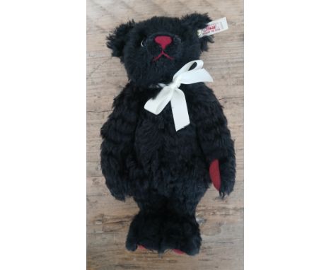 A Steiff limited edition Hamleys bear, no. 391/1500.