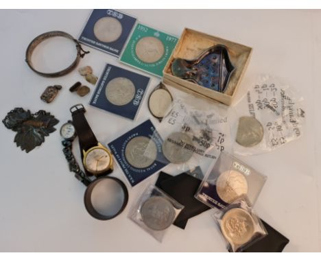 A lot to include a hallmarked Irish silver Sherry decanter label, a hallmarked silver napkin ring, a hallmarked silver bangle