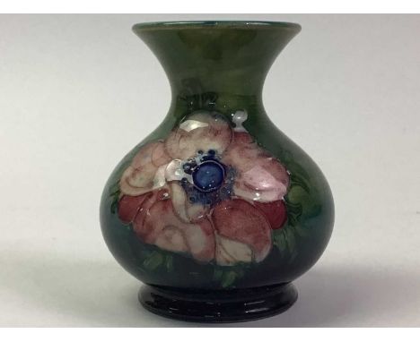 MOORCROFT VASE, decorated with flowerheads9cm high