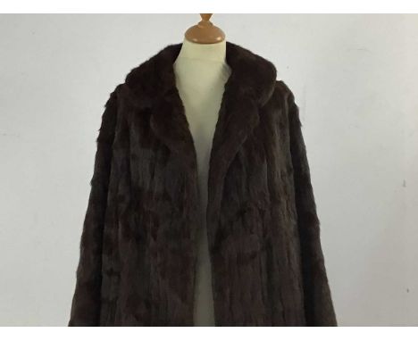 LADIES FUR COAT, AND A SCARF the fur coat bearing makers name 'Arnold Seftoc, Edinburgh' to insideQty: 2