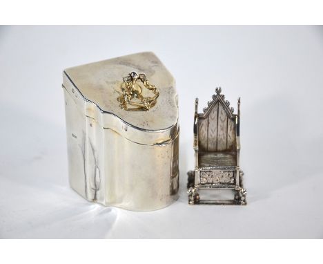 An Edwardian silver novelty trinket box in the form of a miniature knife-box, E S Barnsley &amp; Co, London 1904, to/w a mini