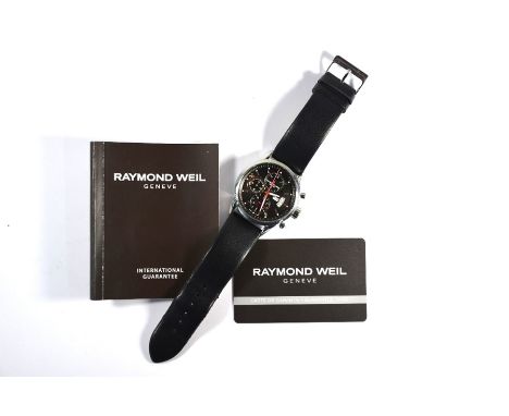 A gentleman's Raymond Weil automatic 15 calendar wristwatch c/w guarantee (2016), instructions and original receipt (£1,865) 